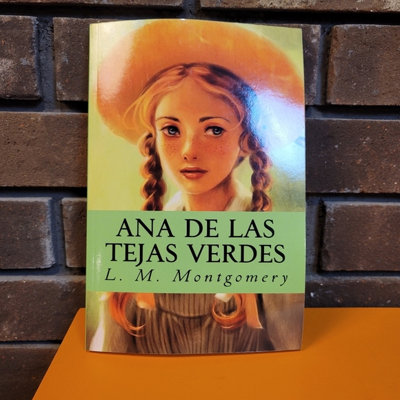 Spanish version Anne of Green Gables Ana de las tejas verdes - Picture 1 of 1
